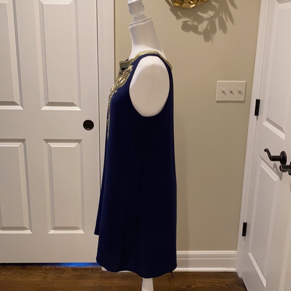 Aubra Shift Dress - Picture 2 of 5